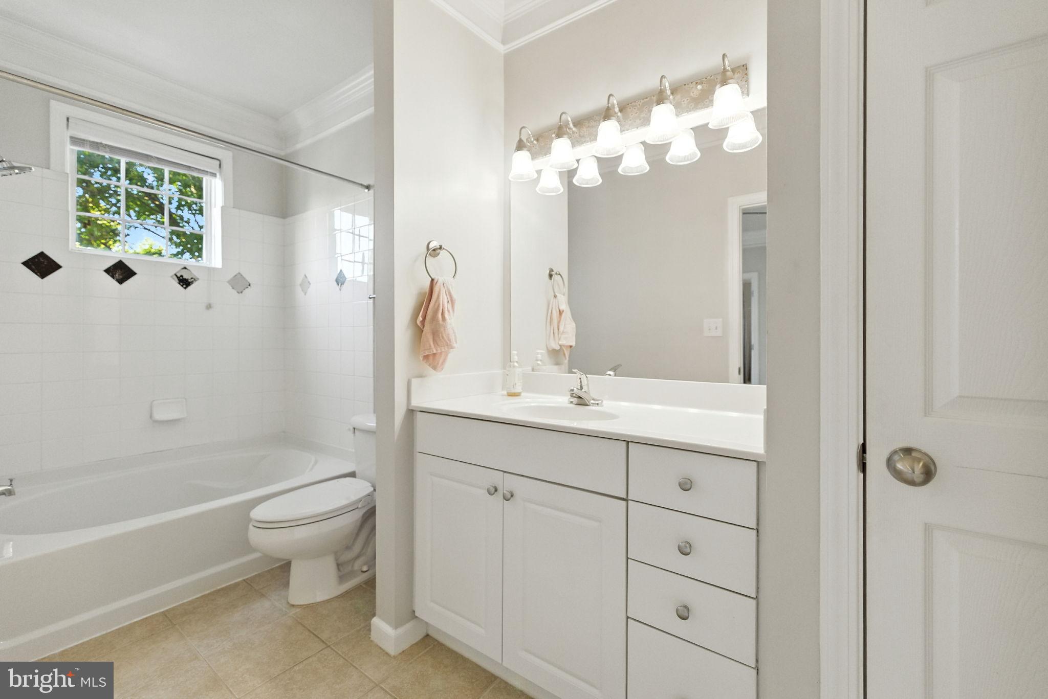501 SUNSET VIEW TERRACE SE 306