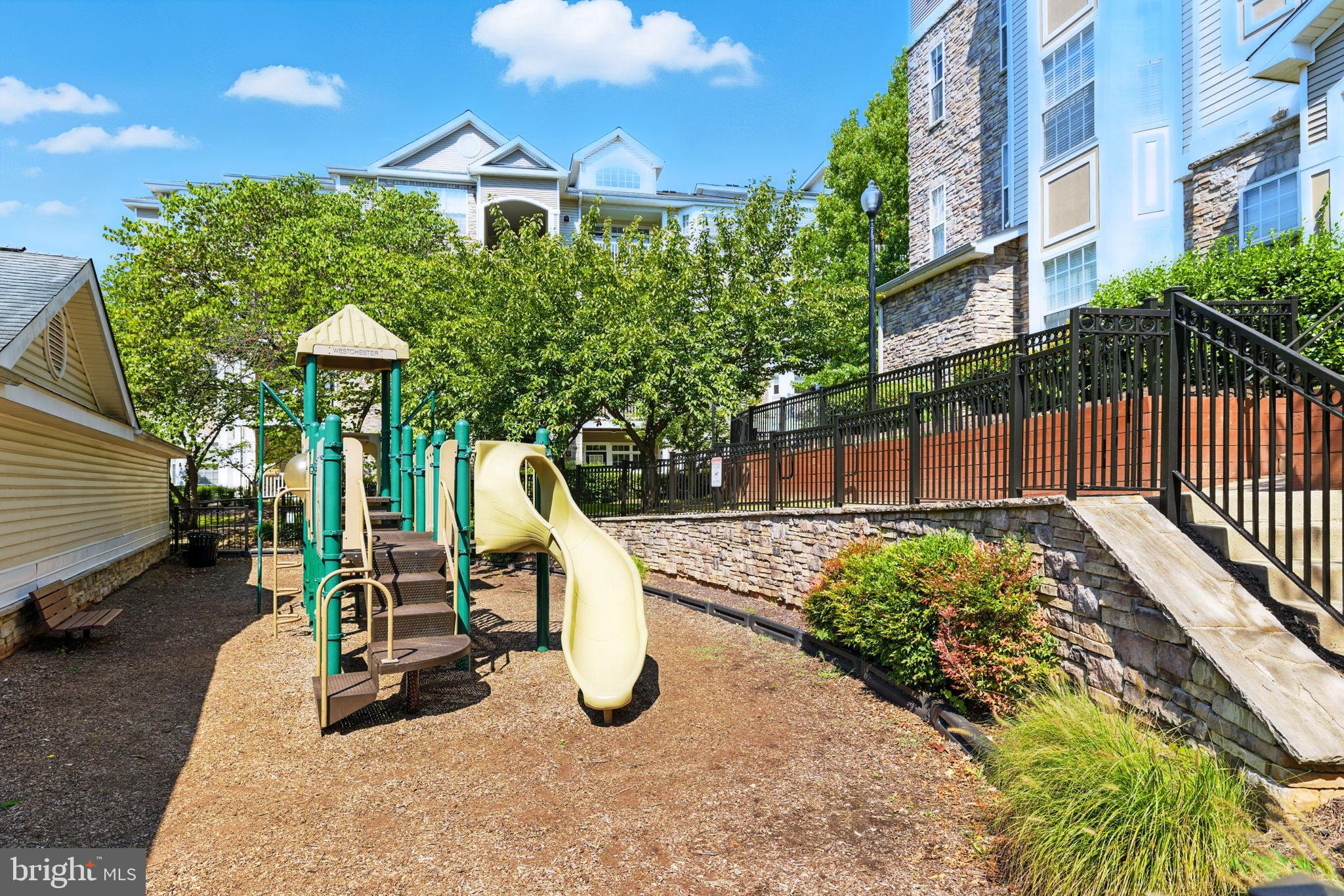 501 SUNSET VIEW TERRACE SE 306
