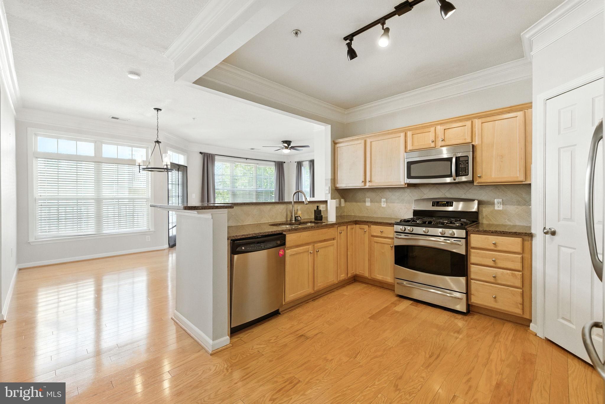 501 SUNSET VIEW TERRACE SE 306