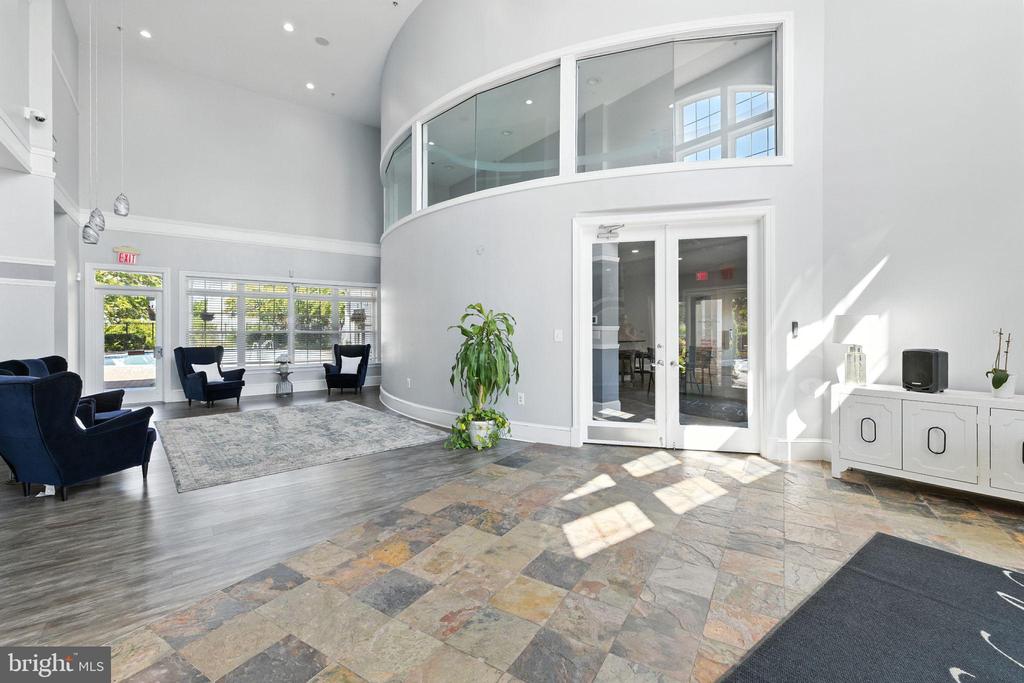 501 SUNSET VIEW TERRACE SE 306