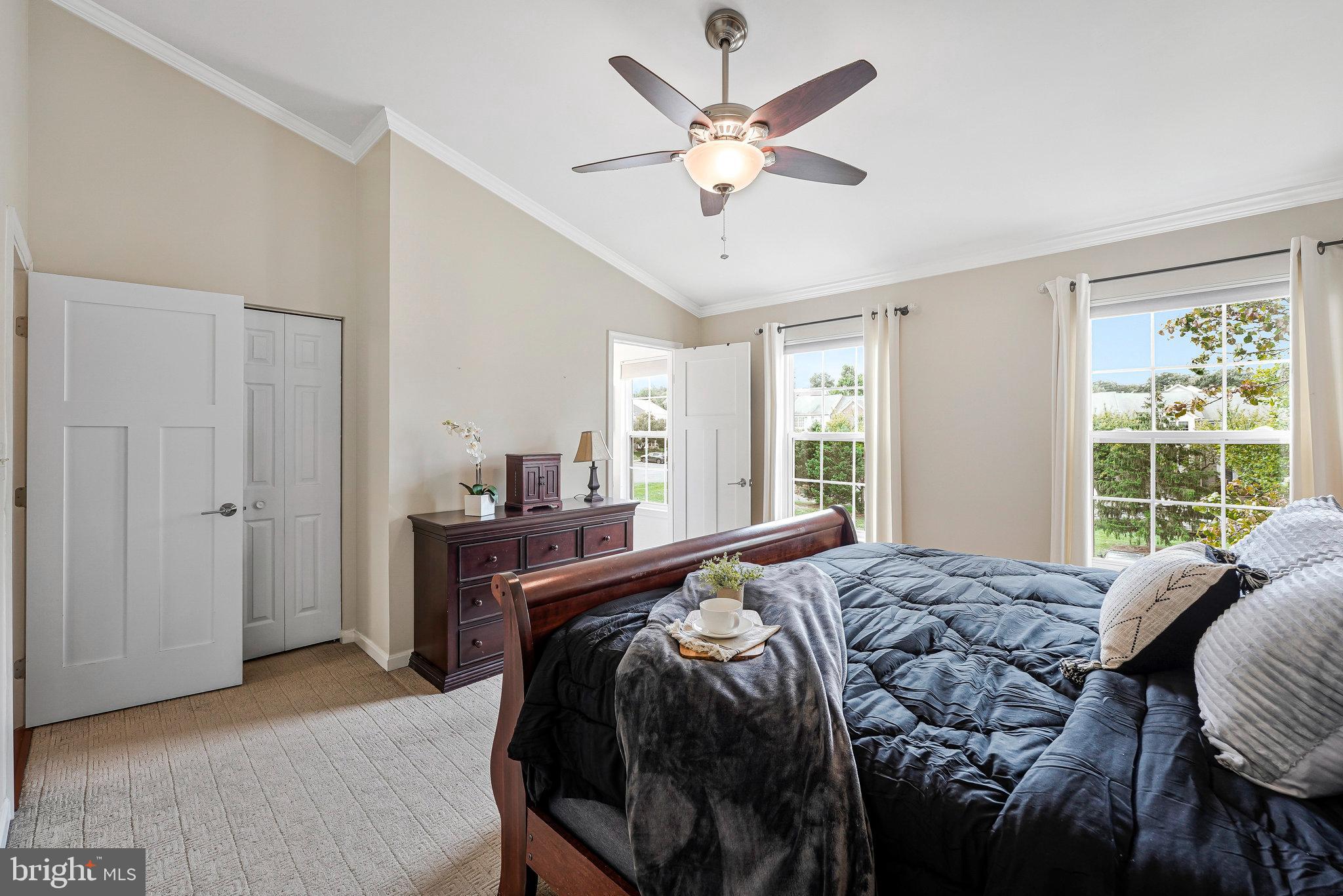 110 SPENCER TERRACE SE