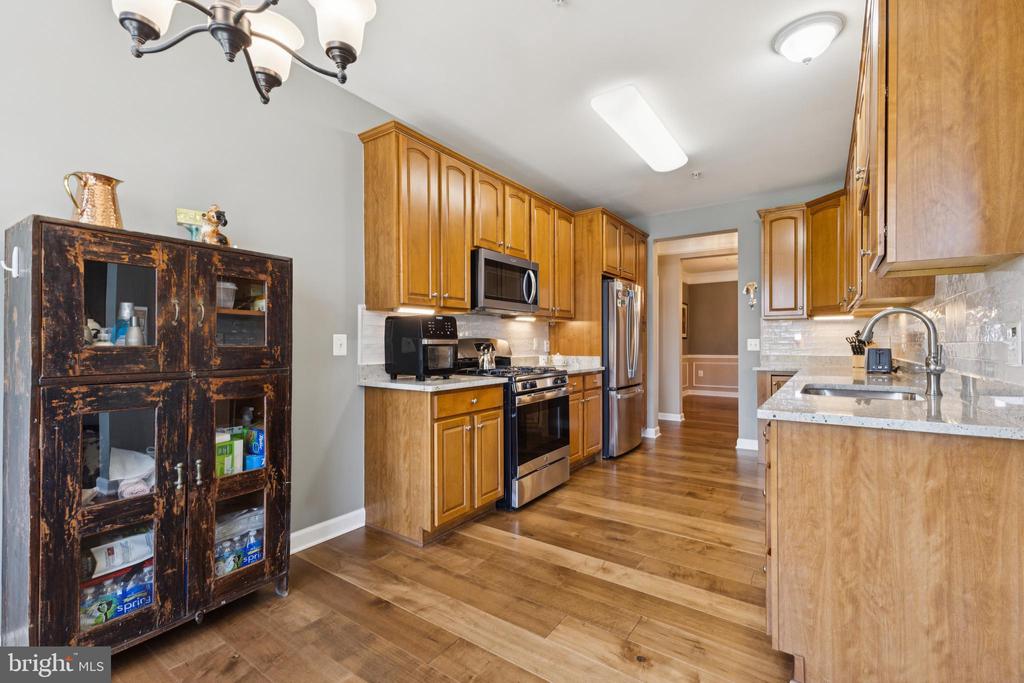 44485 CHAMBERLAIN TERRACE 200
