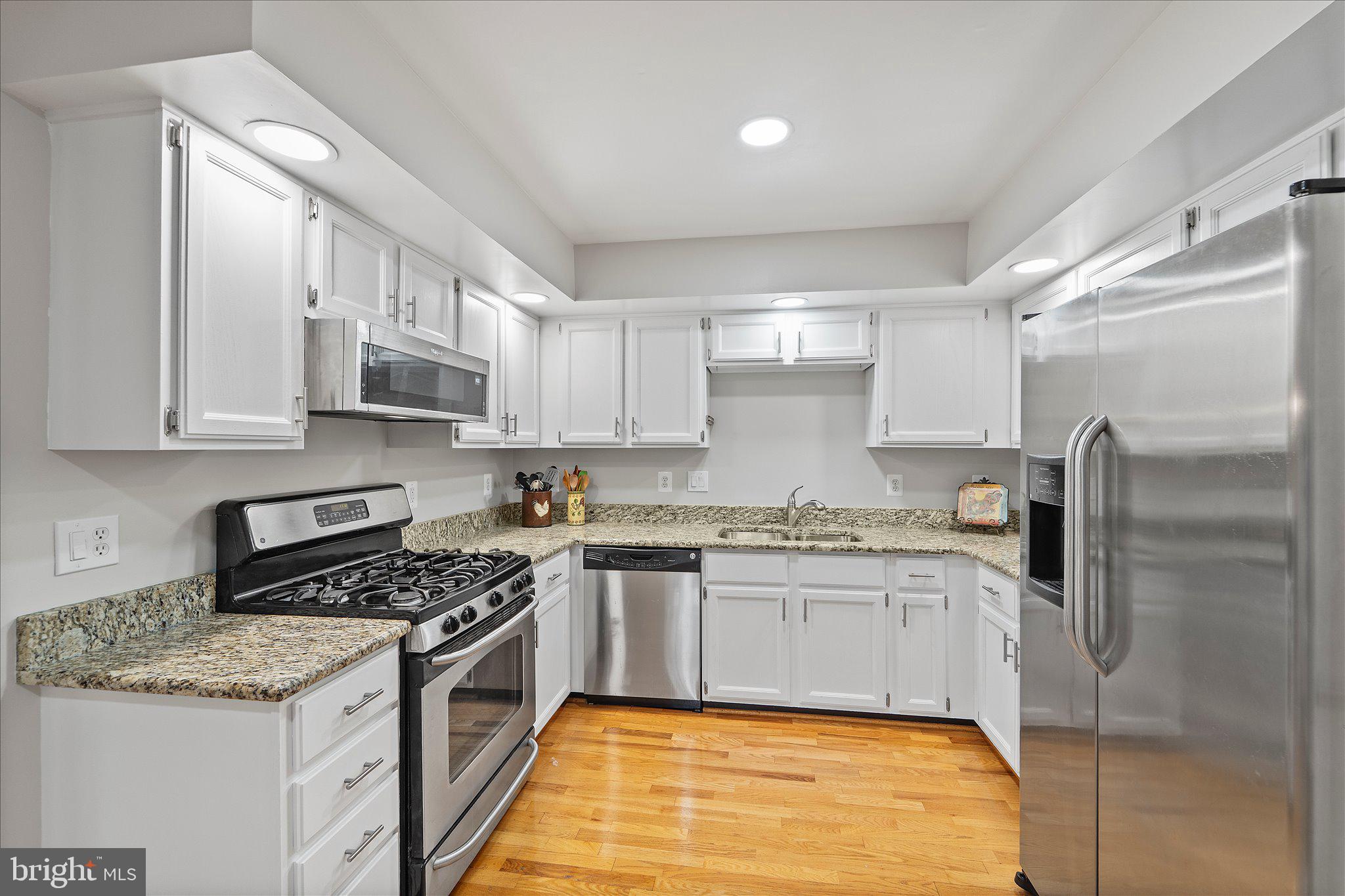 46574 BROADSPEAR