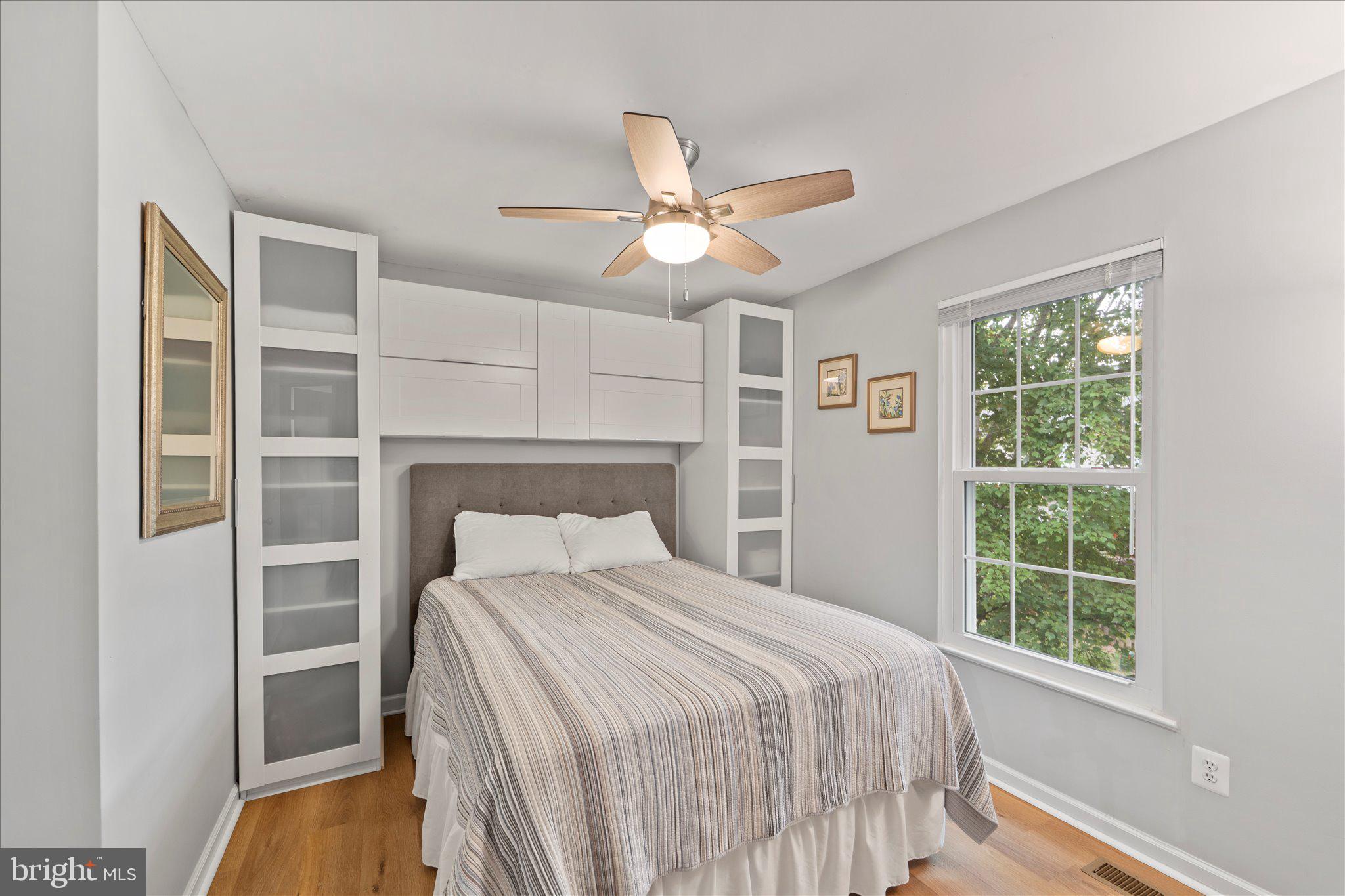 46574 BROADSPEAR