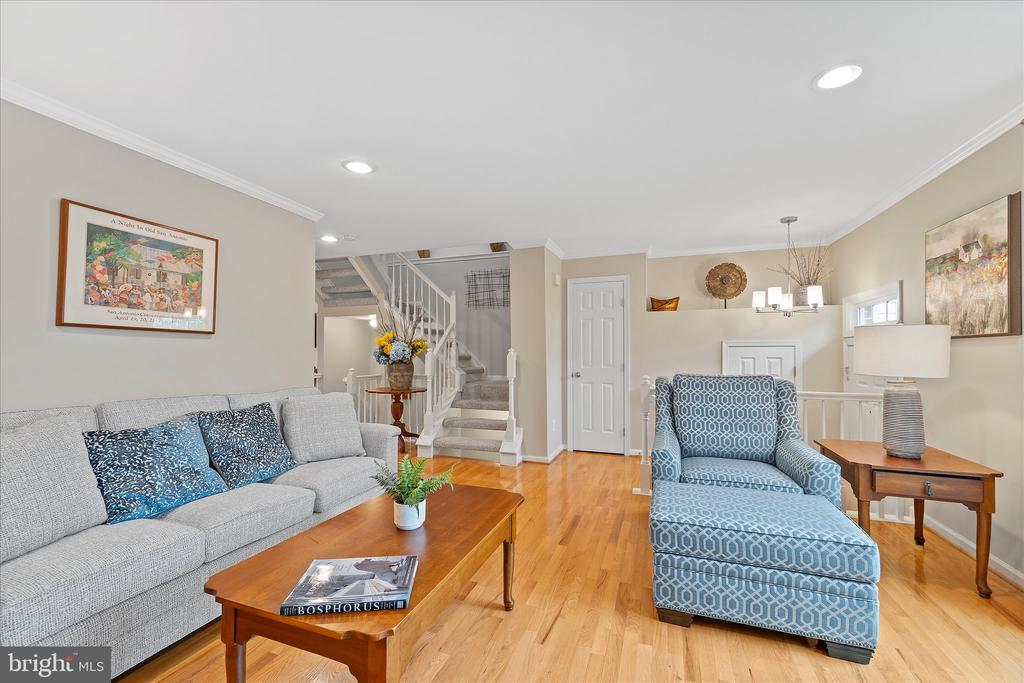 46574 BROADSPEAR