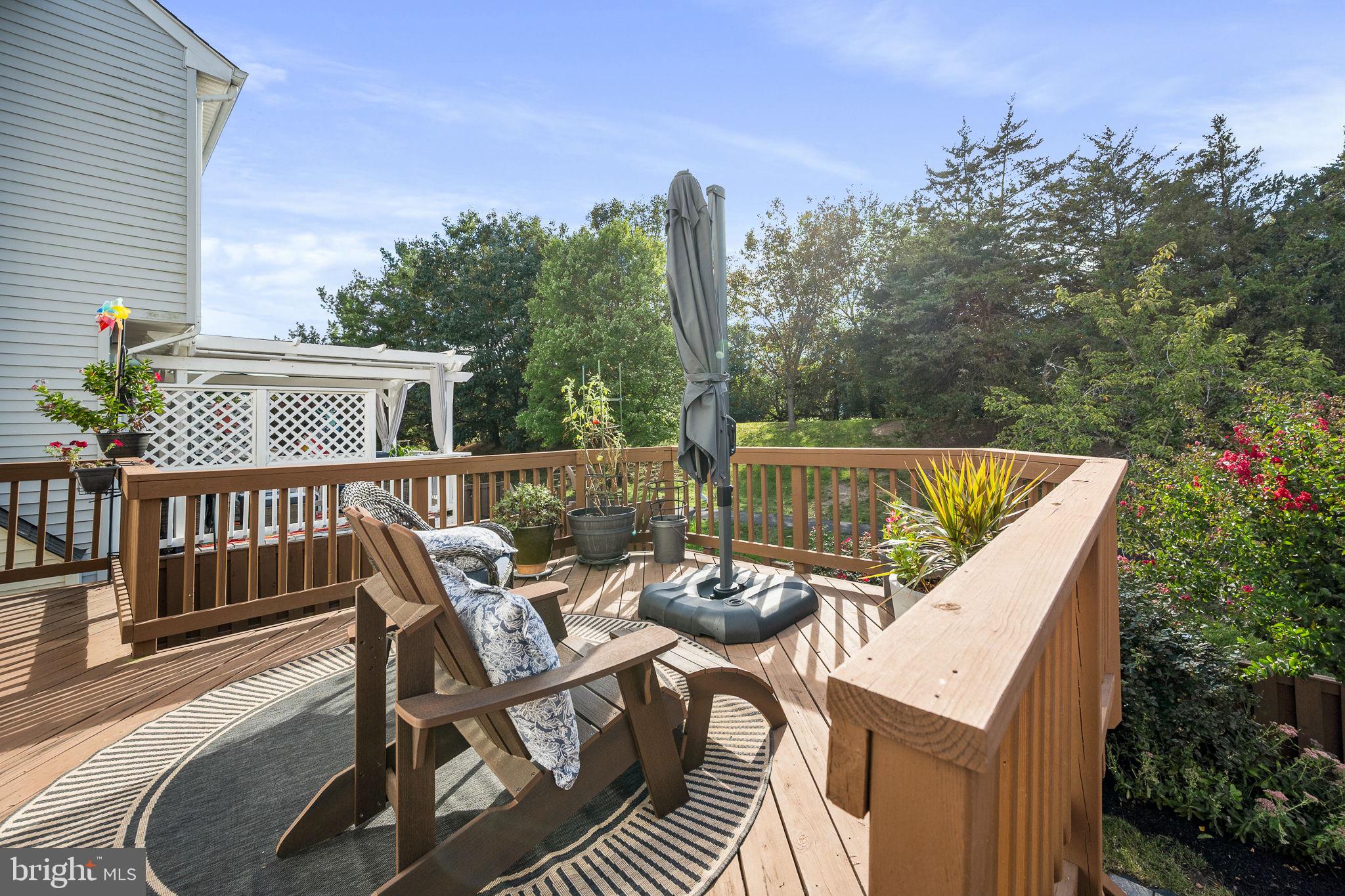 43111 GATWICK SQUARE