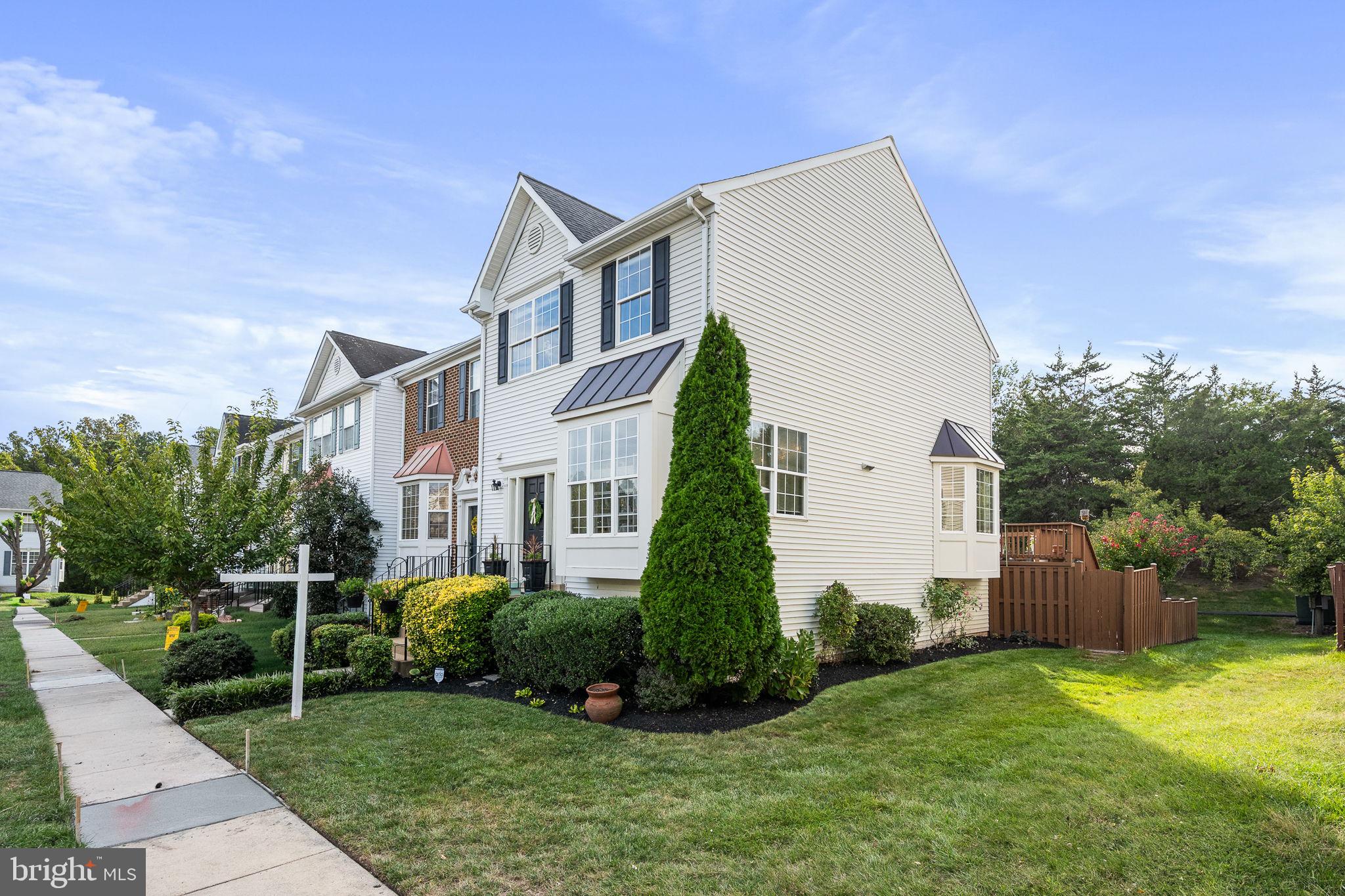 43111 GATWICK SQUARE