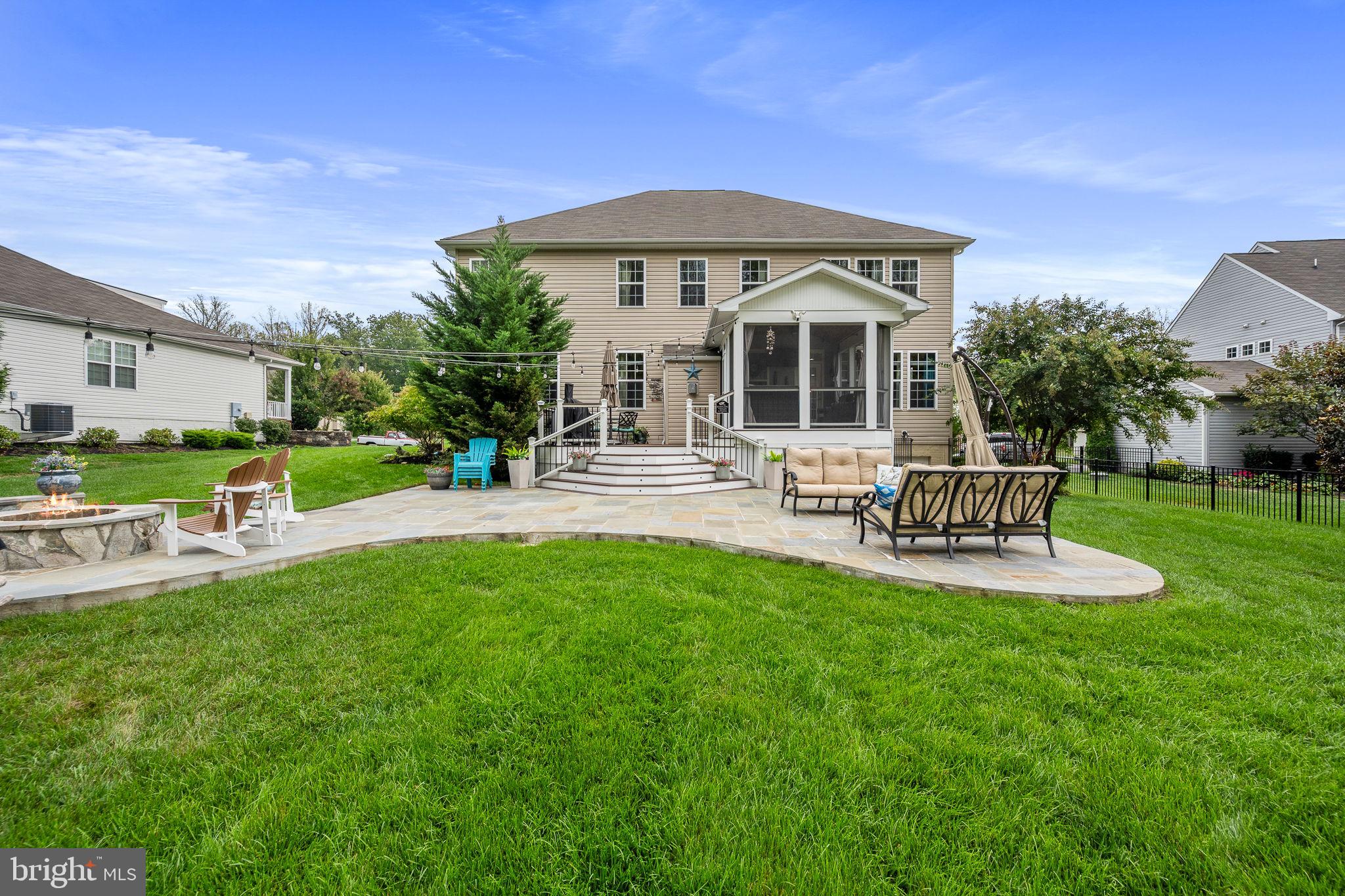24469 ISLAND POOL COURT