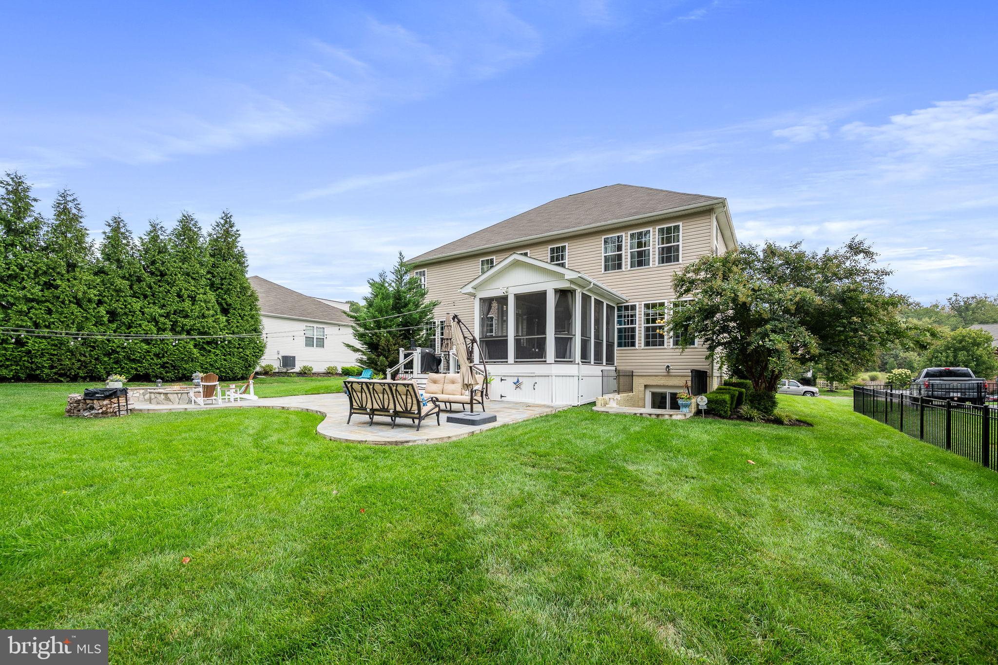 24469 ISLAND POOL COURT