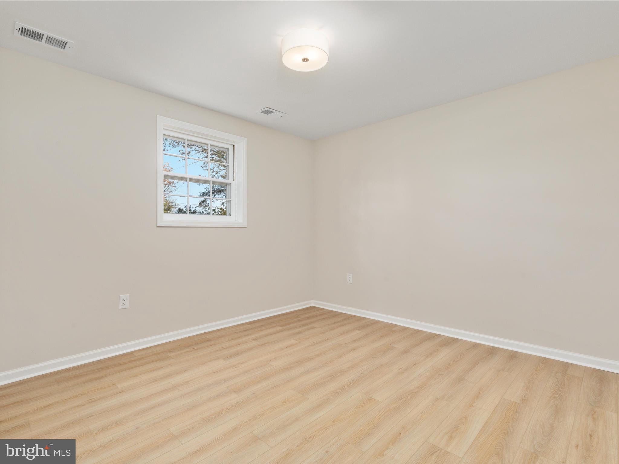 417 OLD WATERFORD ROAD NW