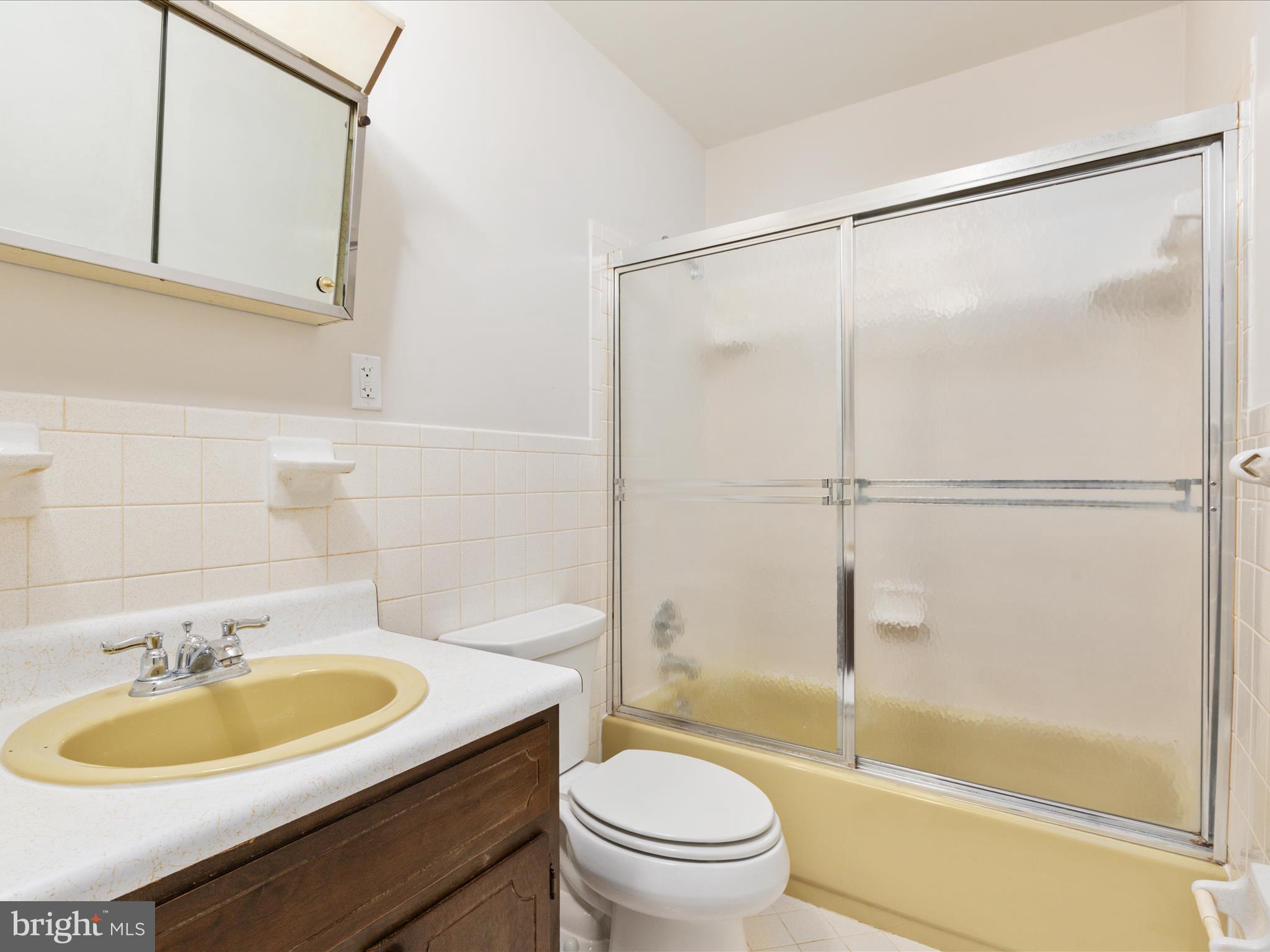 417 OLD WATERFORD ROAD NW