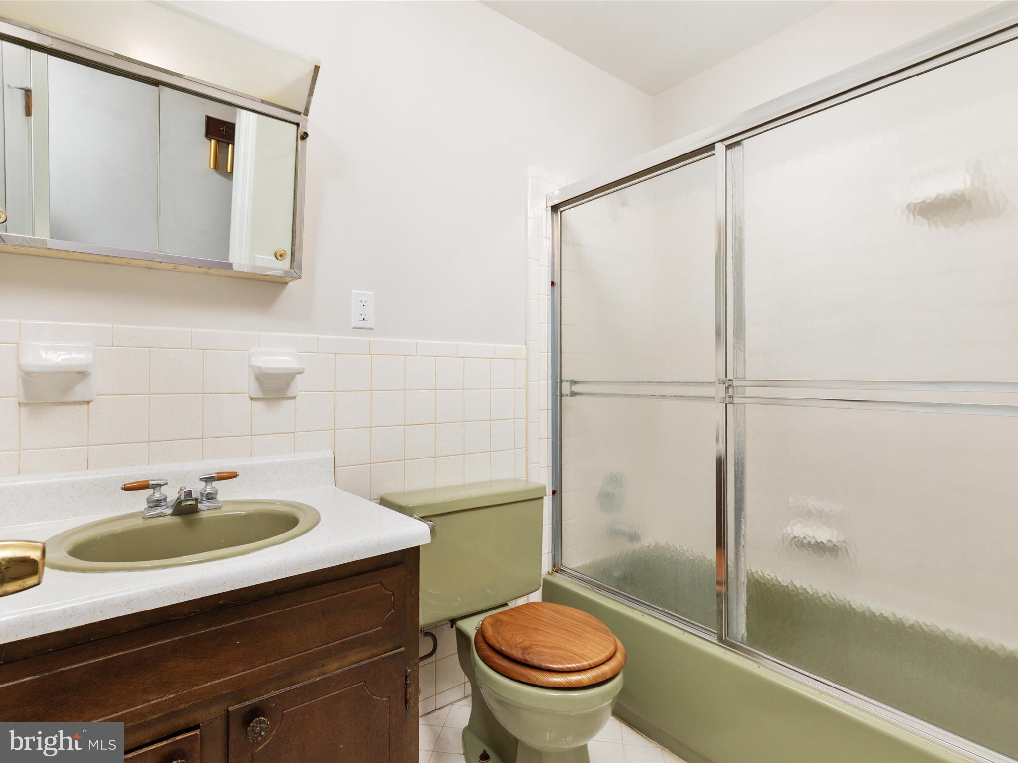 417 OLD WATERFORD ROAD NW