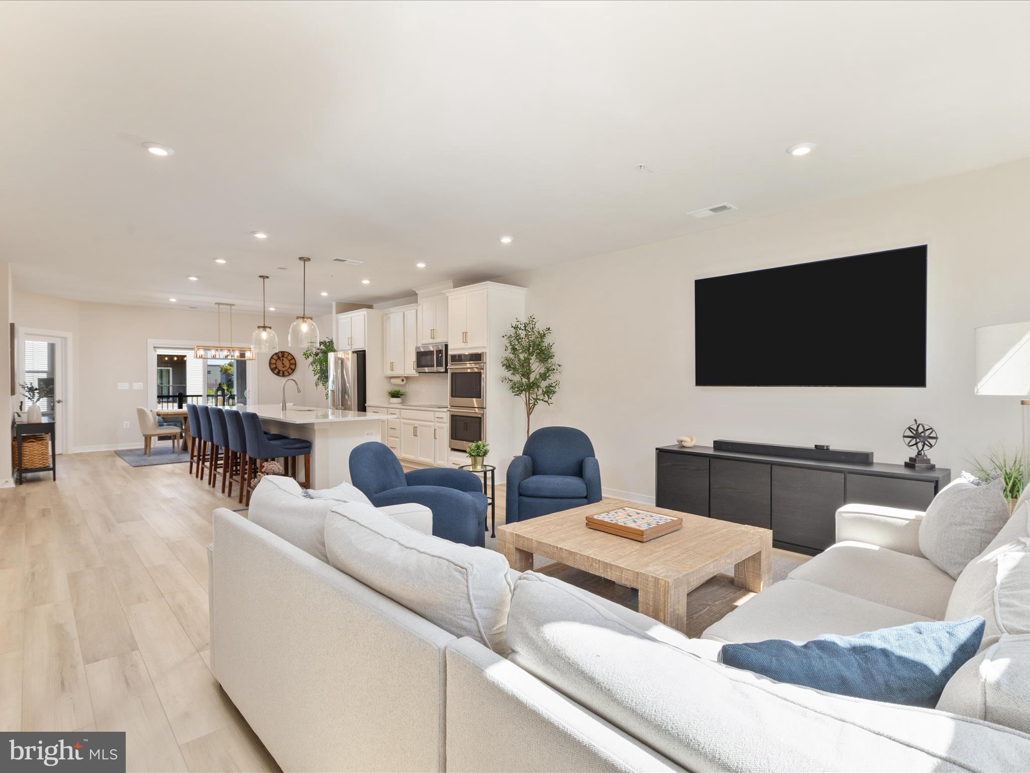 44533 WOLFHOUND SQUARE