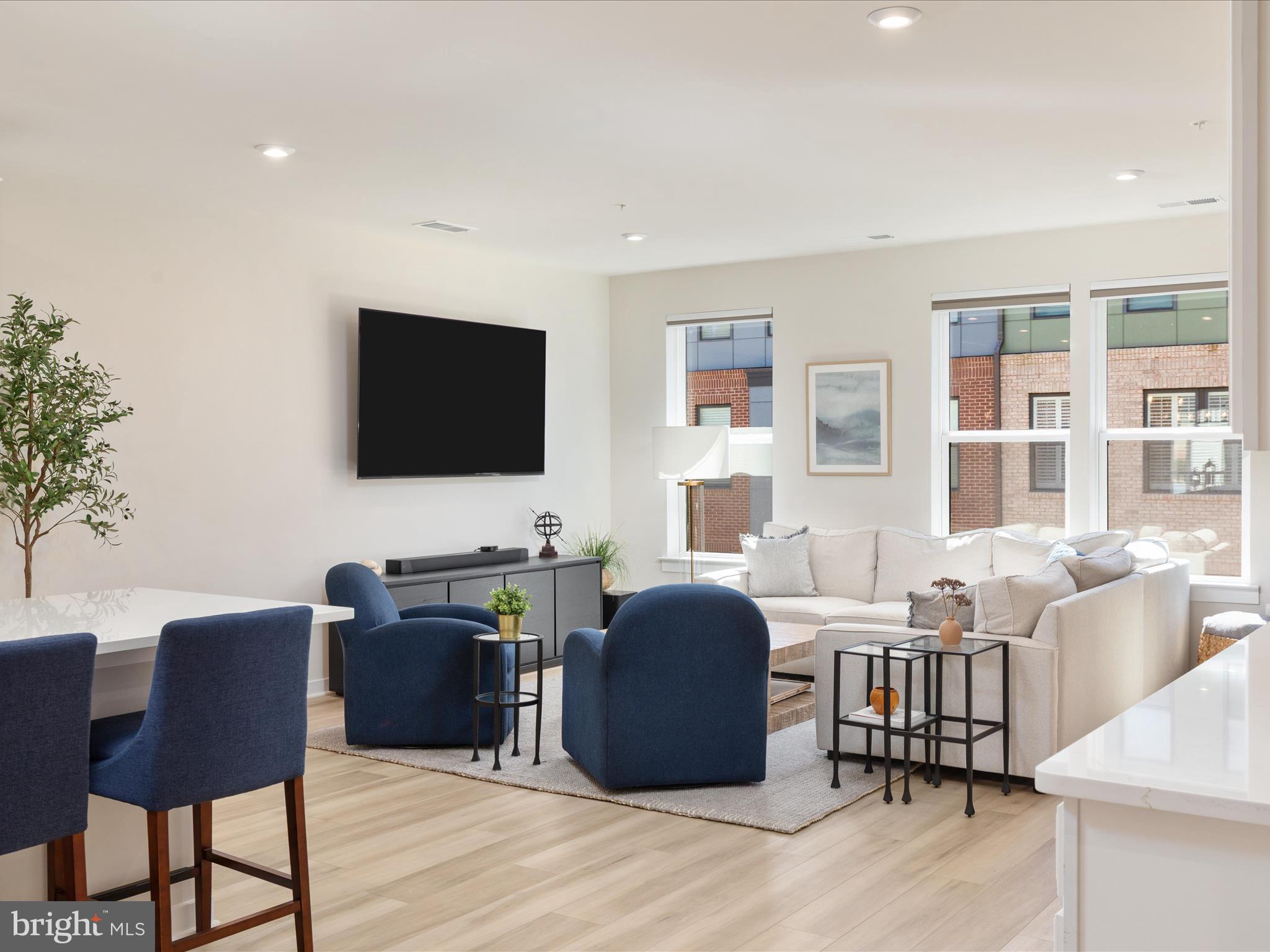 44533 WOLFHOUND SQUARE