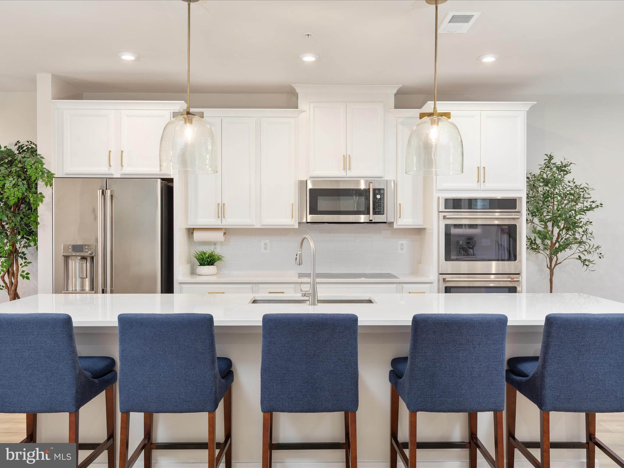 44533 WOLFHOUND SQUARE