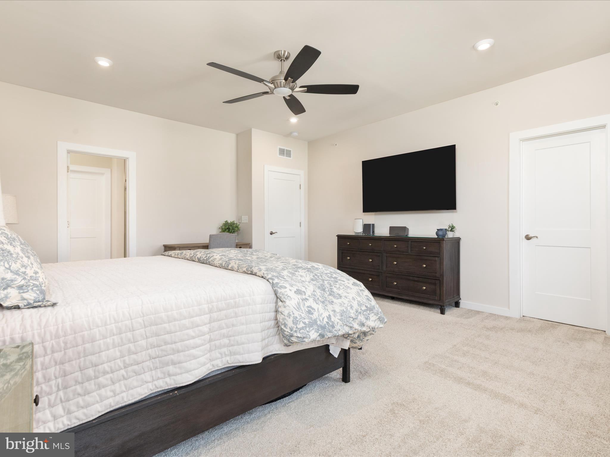 44533 WOLFHOUND SQUARE