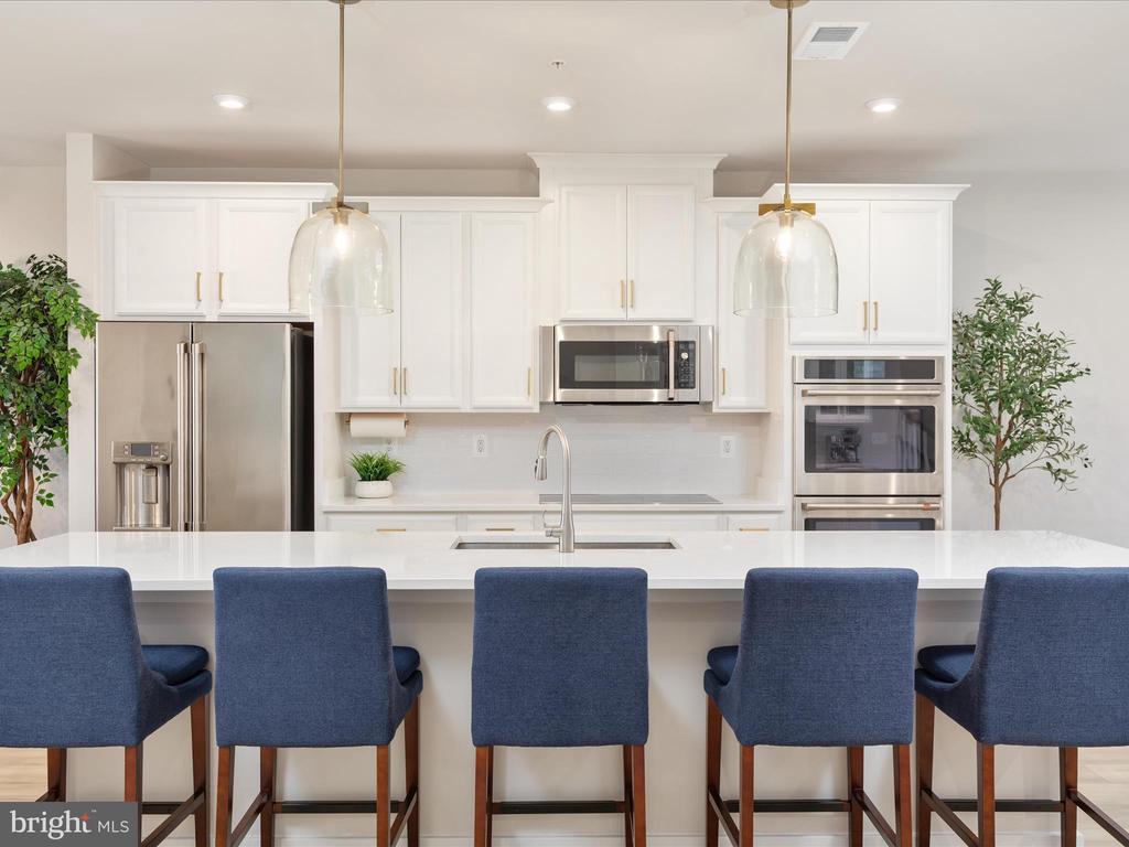 44533 WOLFHOUND SQUARE