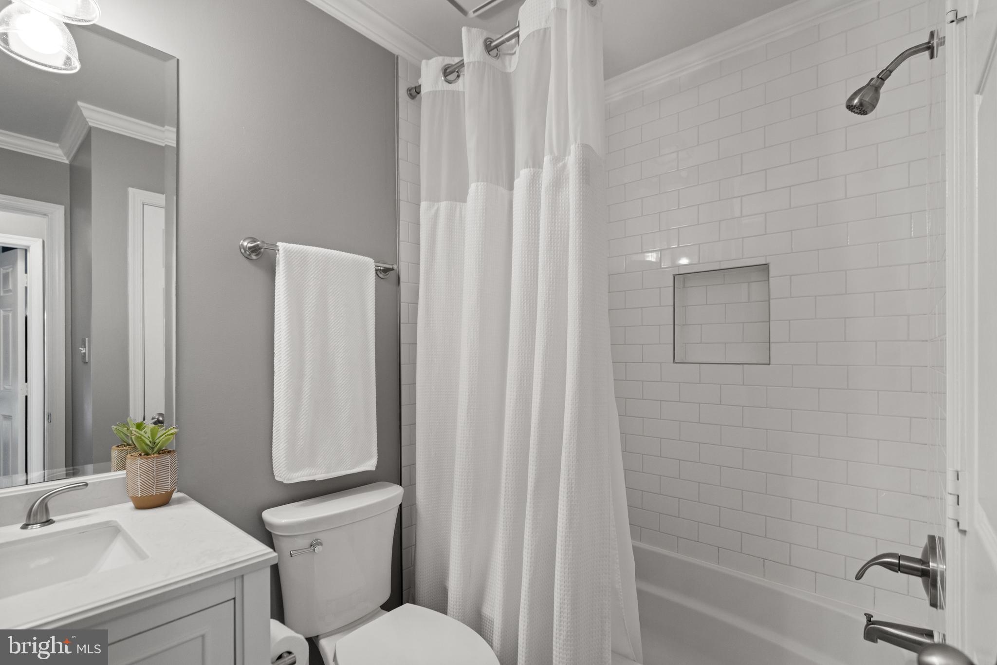 21169 MILLWOOD SQUARE