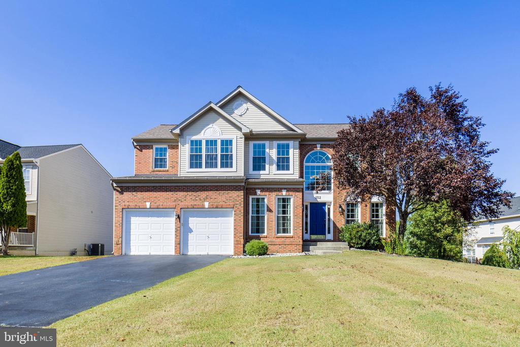 252 ELIA COURT SE