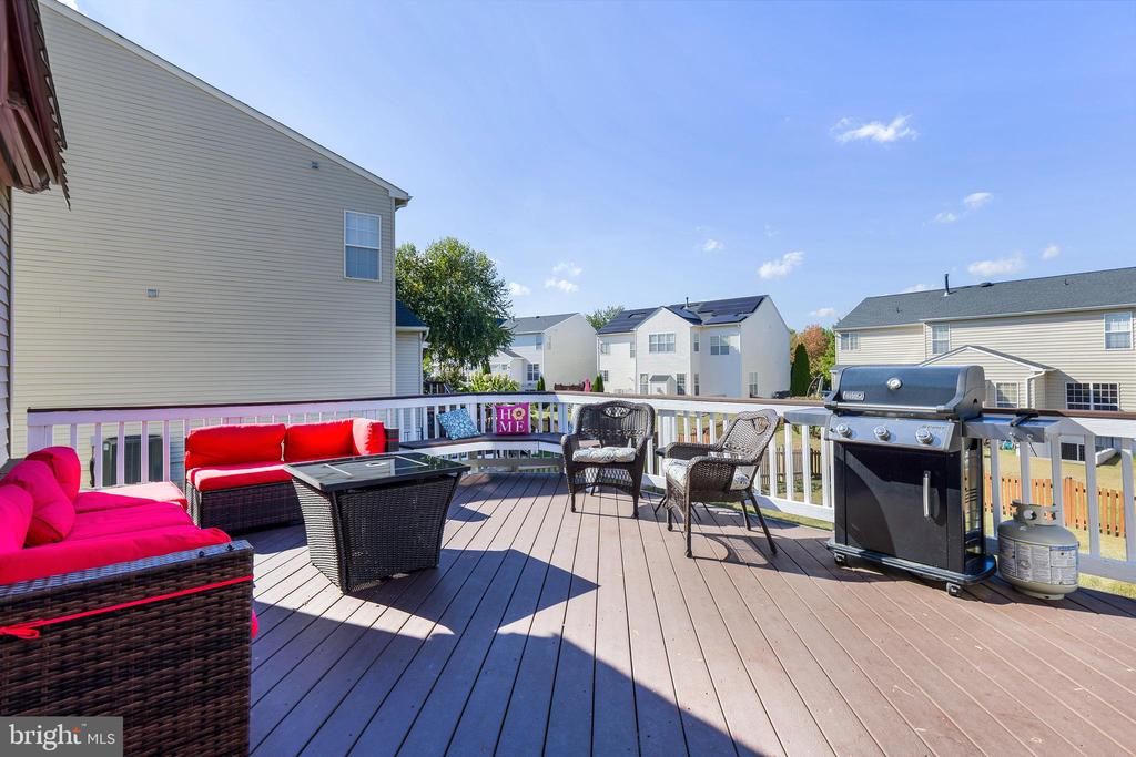 252 ELIA COURT SE