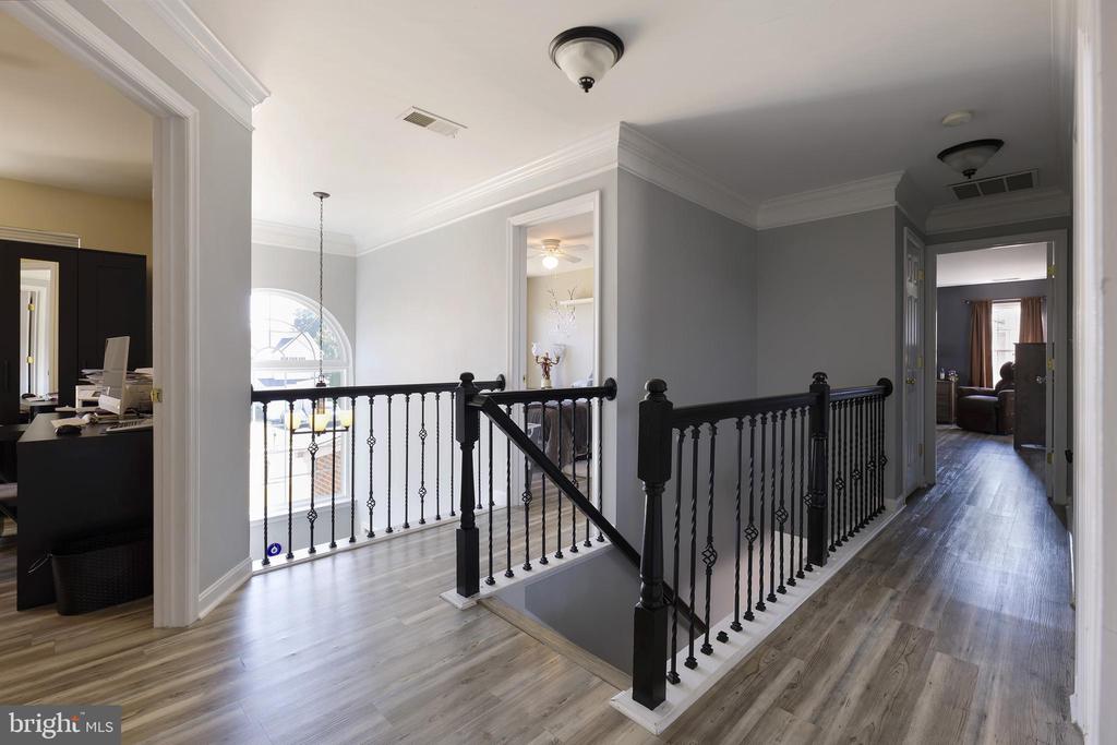 252 ELIA COURT SE