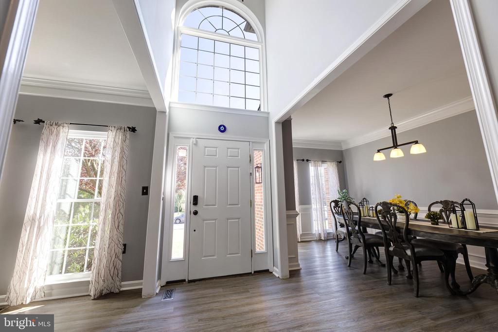 252 ELIA COURT SE