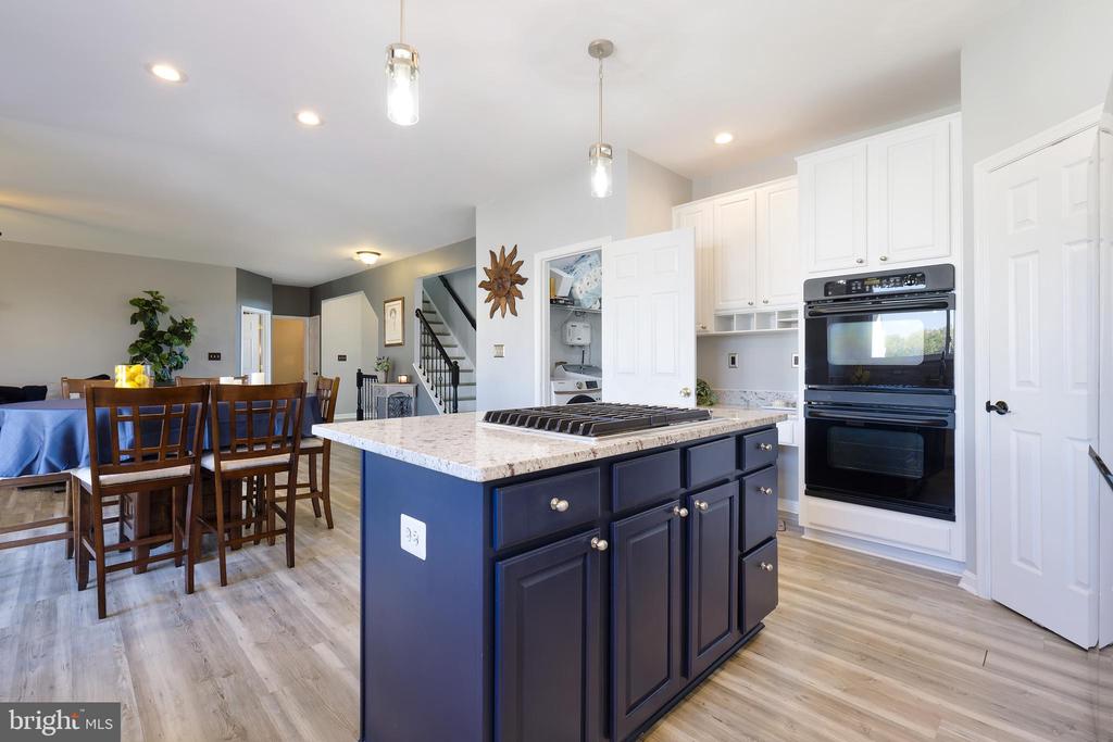 252 ELIA COURT SE