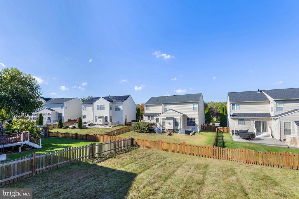 252 ELIA COURT SE
