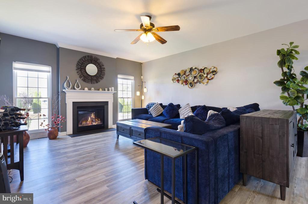 252 ELIA COURT SE