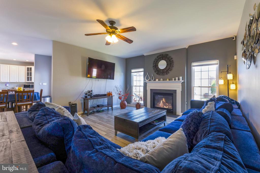 252 ELIA COURT SE
