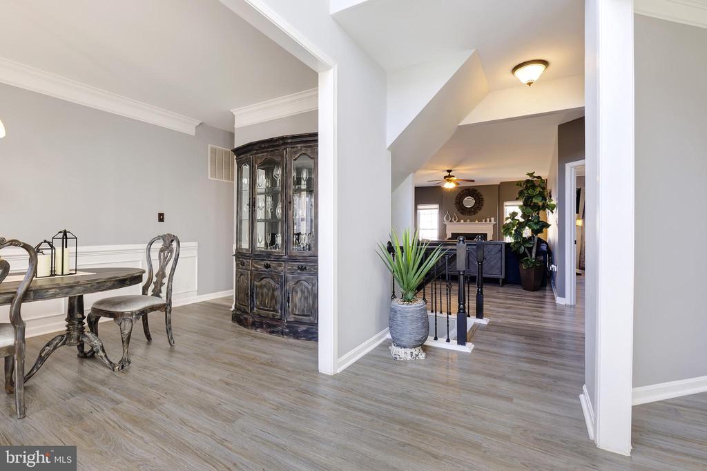 252 ELIA COURT SE