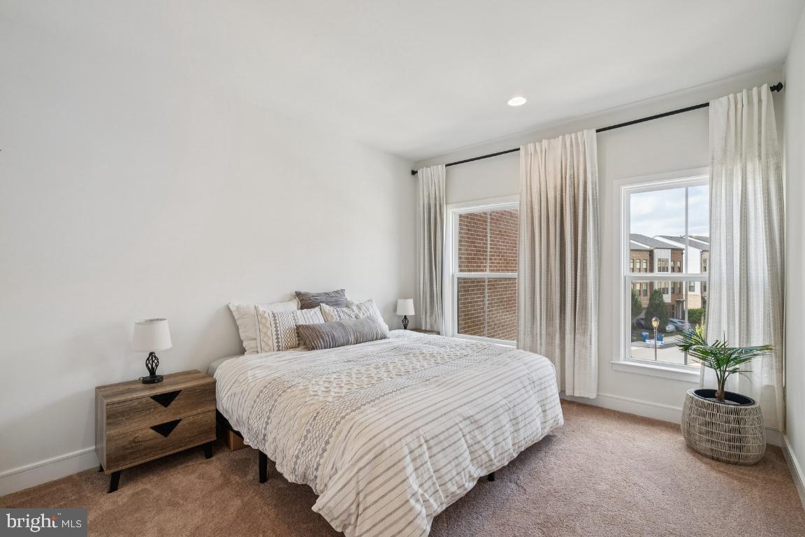 23056 SULLIVANS COVE SQUARE