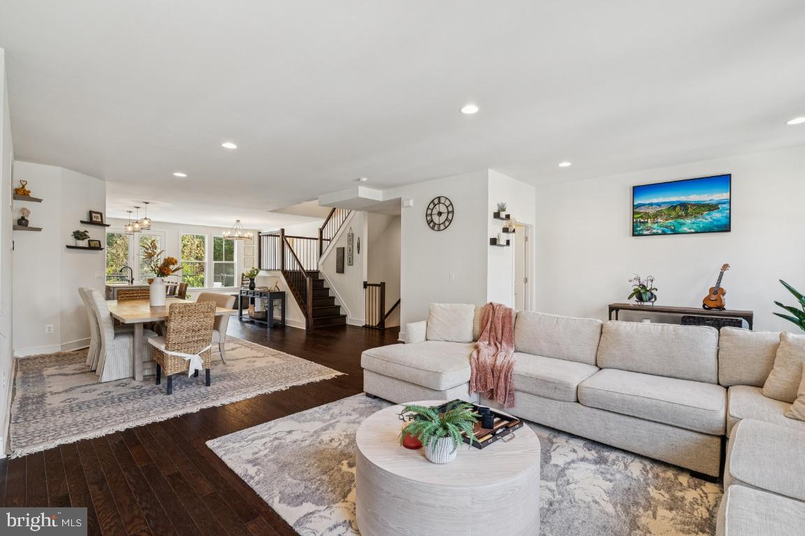 23056 SULLIVANS COVE SQUARE