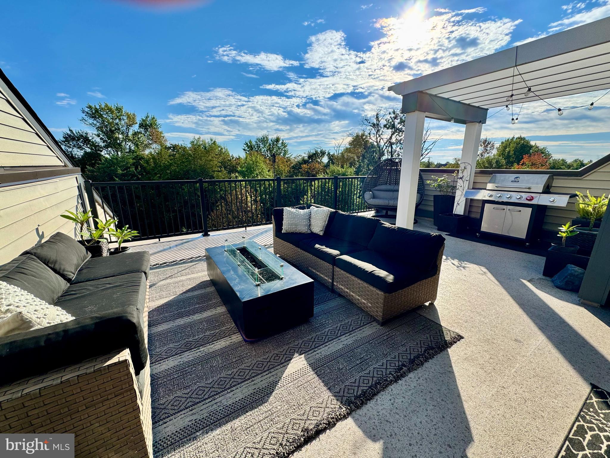 23056 SULLIVANS COVE SQUARE