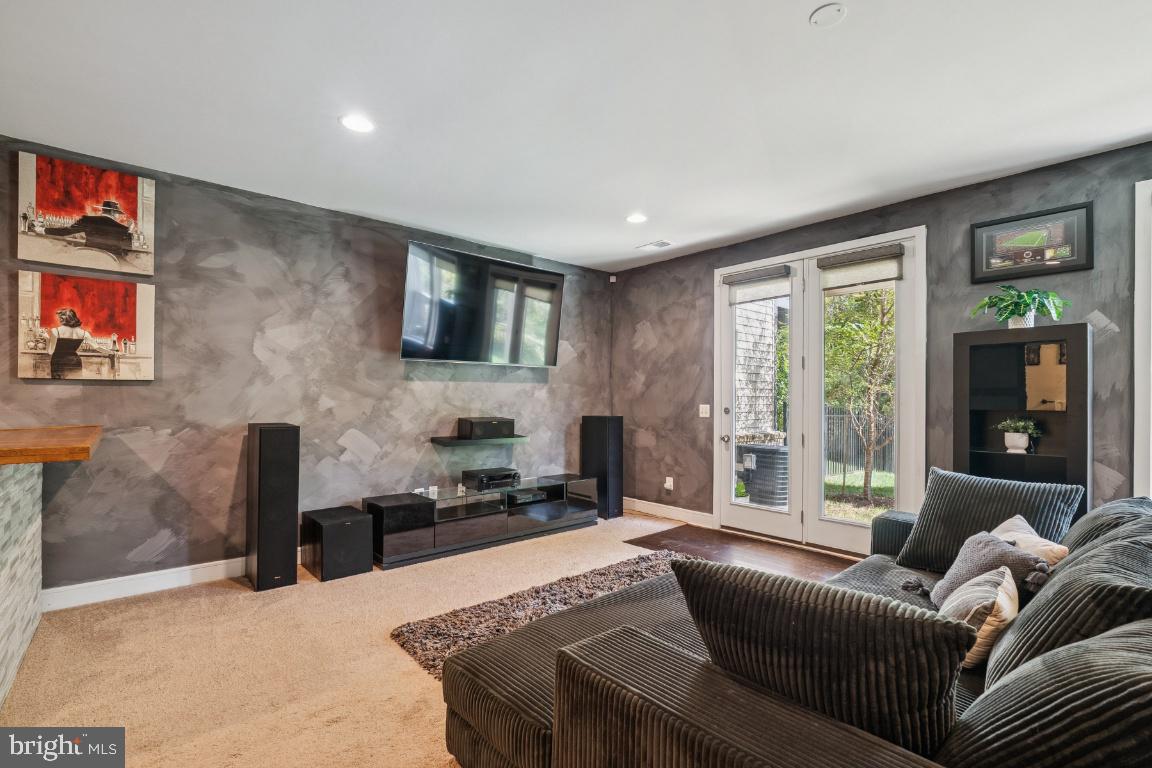 23056 SULLIVANS COVE SQUARE