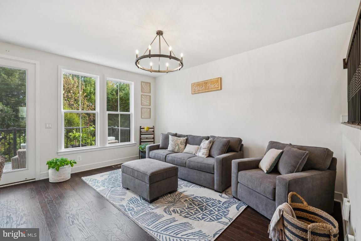 23056 SULLIVANS COVE SQUARE