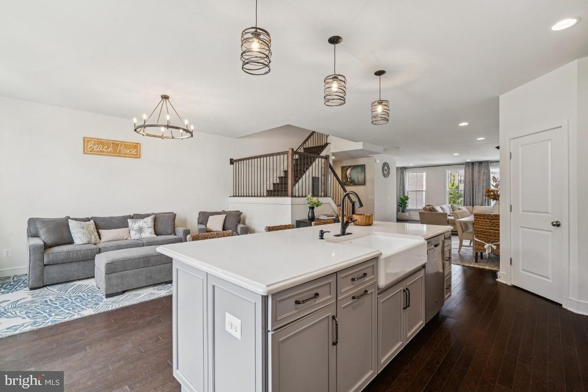 23056 SULLIVANS COVE SQUARE