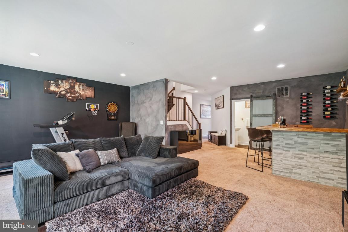 23056 SULLIVANS COVE SQUARE