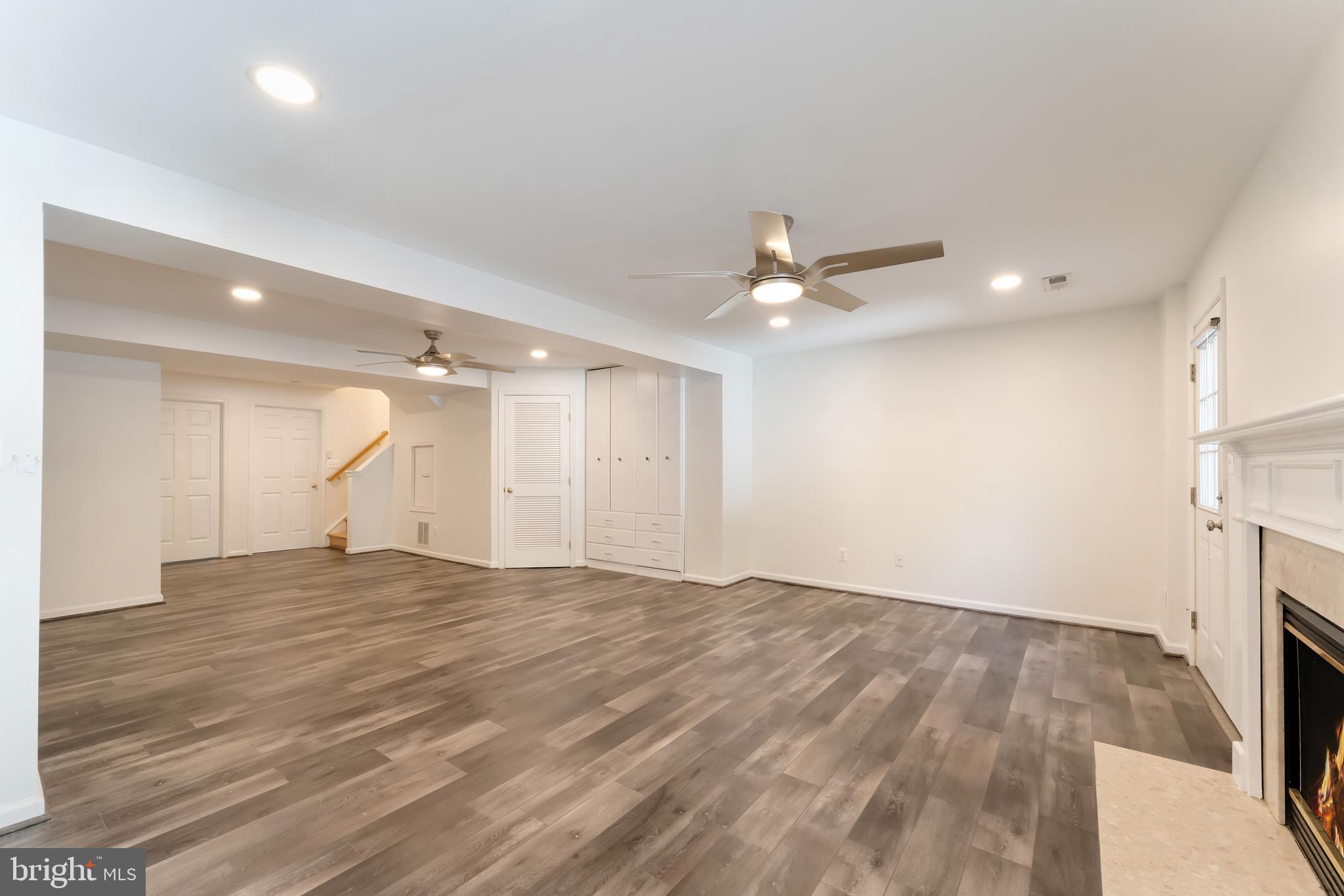 23017 POTOMAC HILL SQUARE