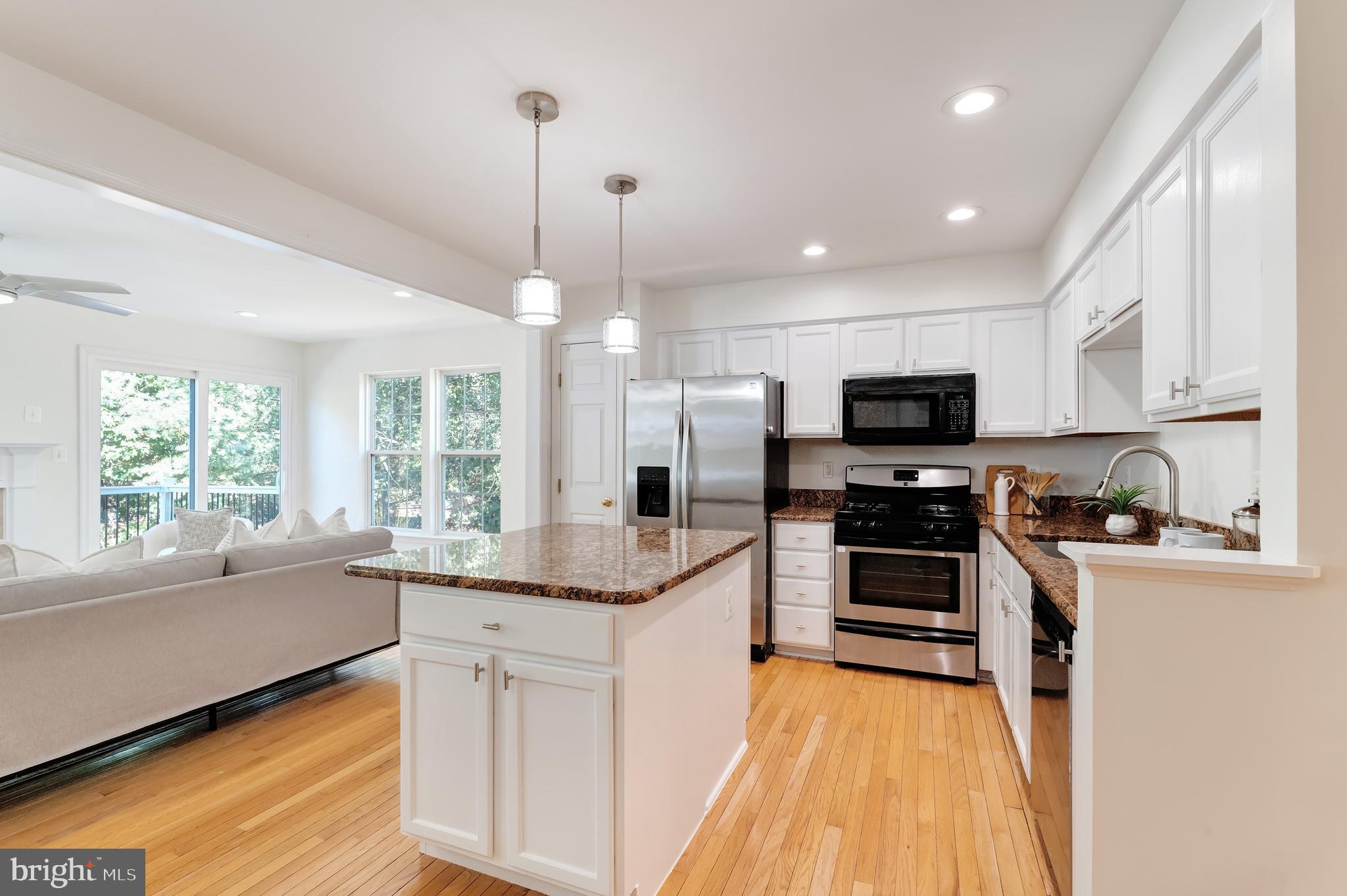 23017 POTOMAC HILL SQUARE