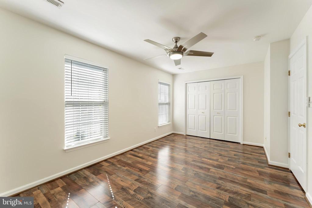 23017 POTOMAC HILL SQUARE