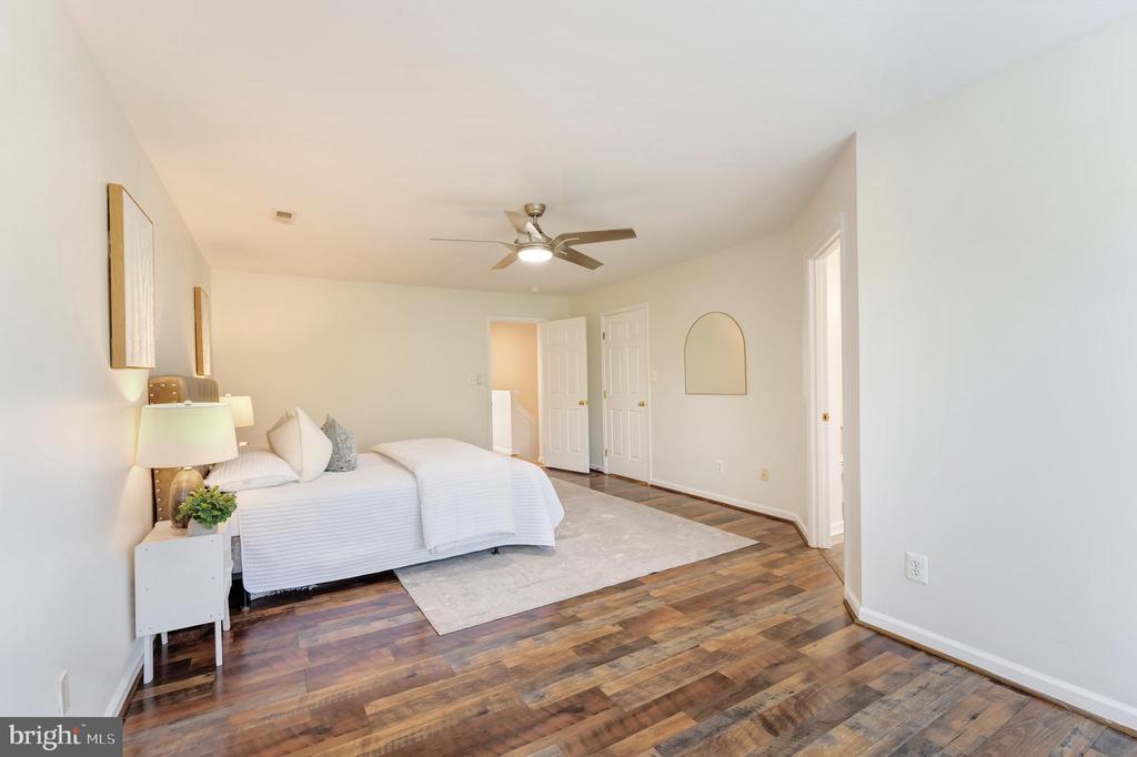 23017 POTOMAC HILL SQUARE