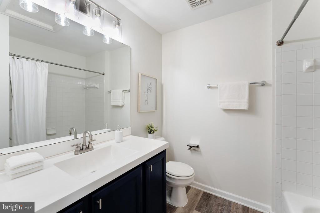 23017 POTOMAC HILL SQUARE