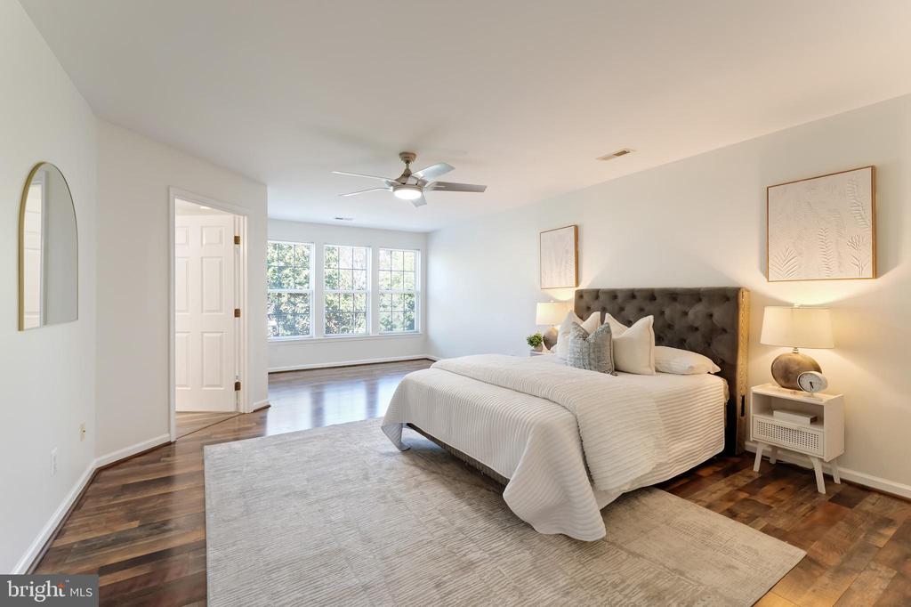 23017 POTOMAC HILL SQUARE