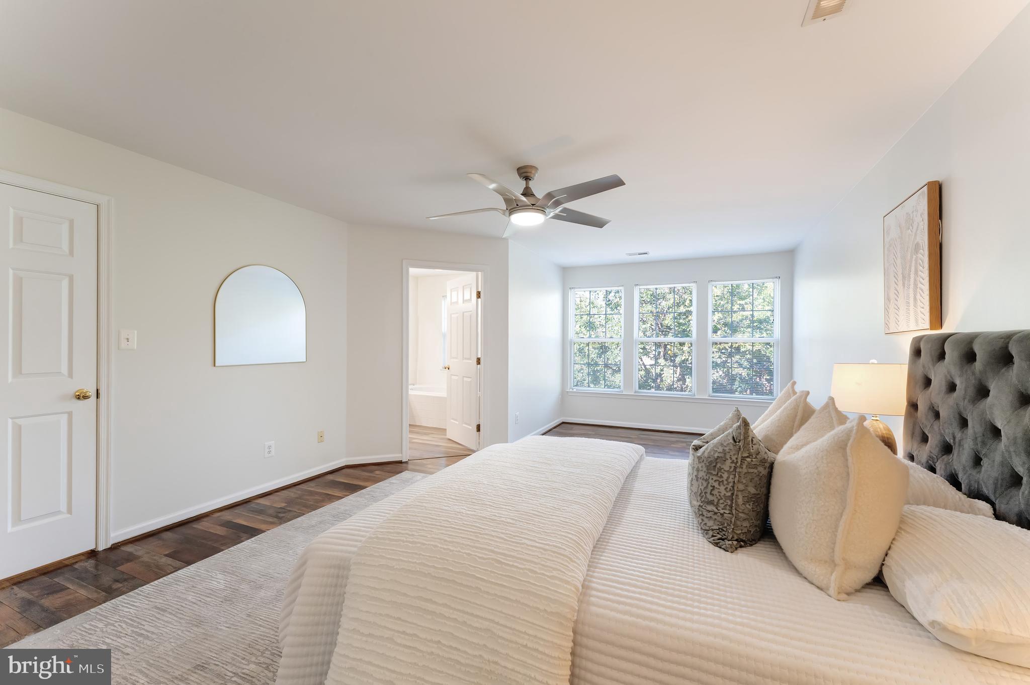 23017 POTOMAC HILL SQUARE