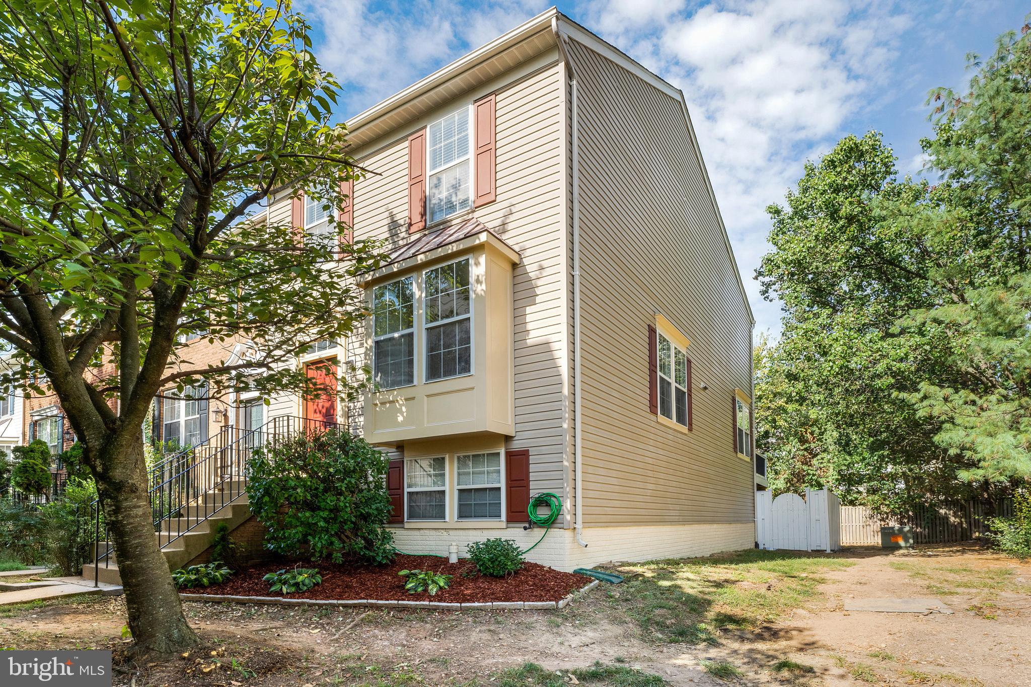 23017 POTOMAC HILL SQUARE
