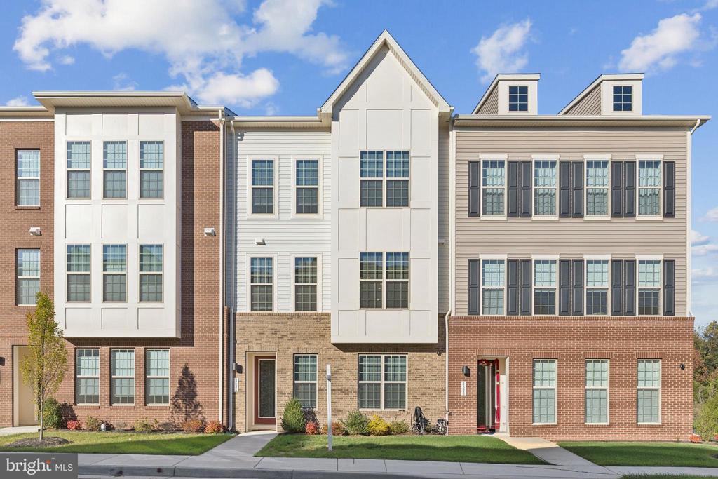 1636 FIELD SPARROW TERRACE NE
