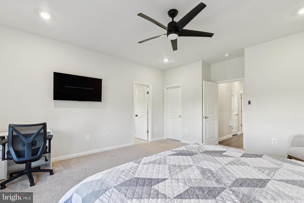 1636 FIELD SPARROW TERRACE NE