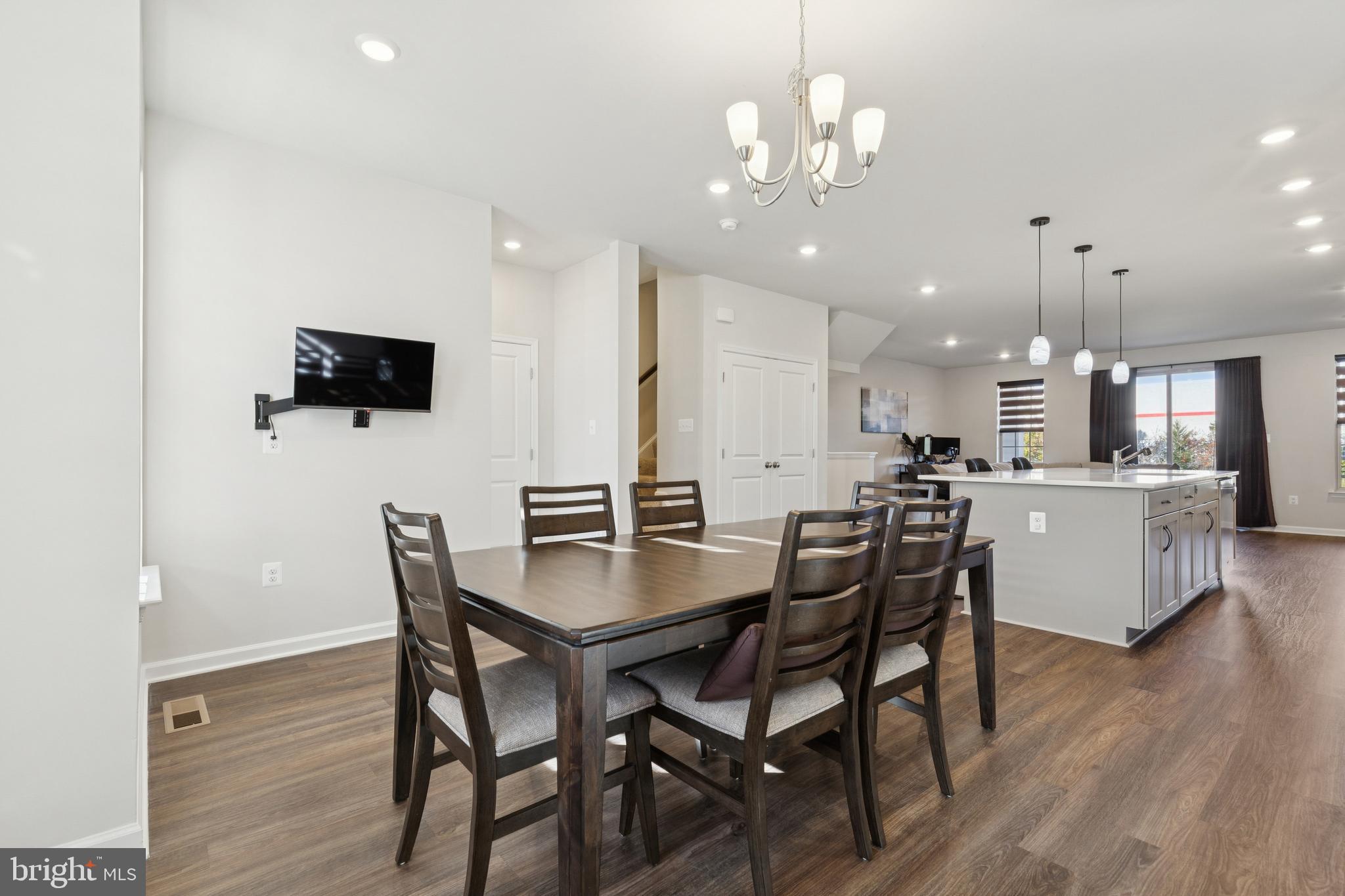 1636 FIELD SPARROW TERRACE NE