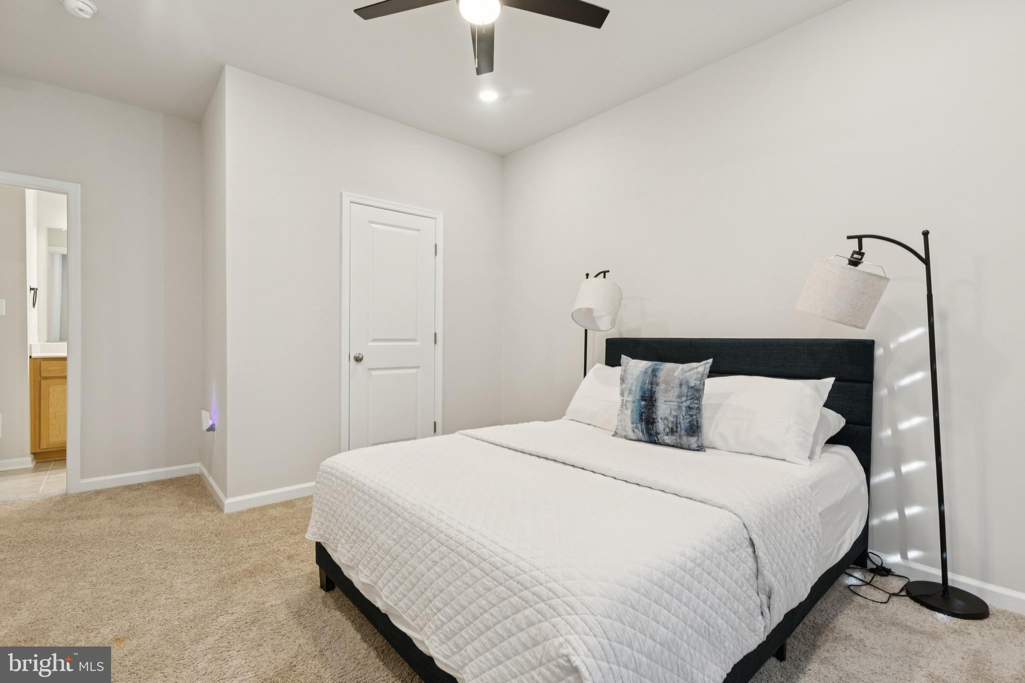 1636 FIELD SPARROW TERRACE NE